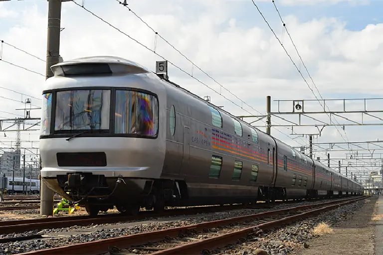 JR東日本 カシオペア【電源車】